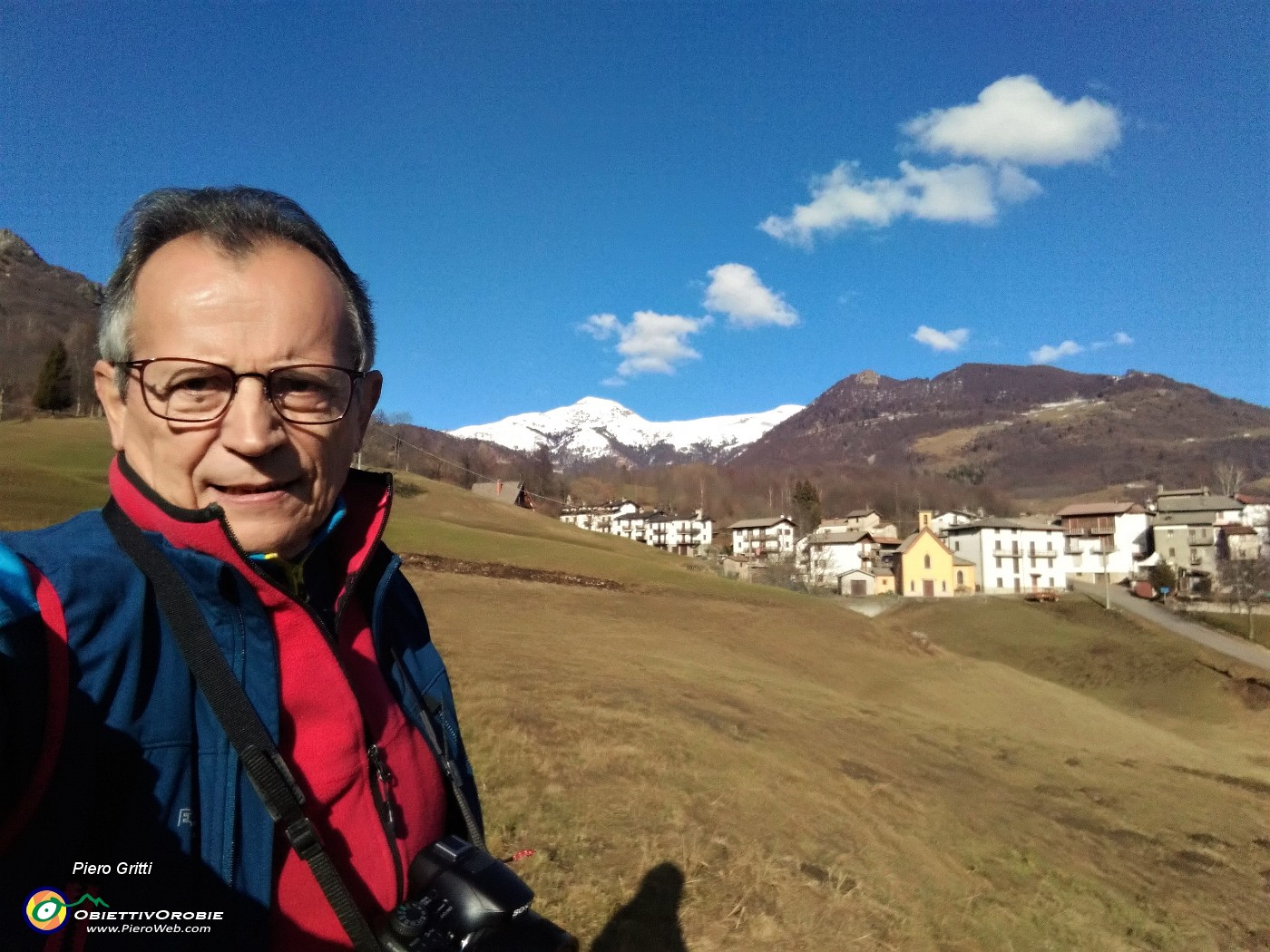 19 Salendo alla Torre degli Alpini vista su Reggetto.jpg